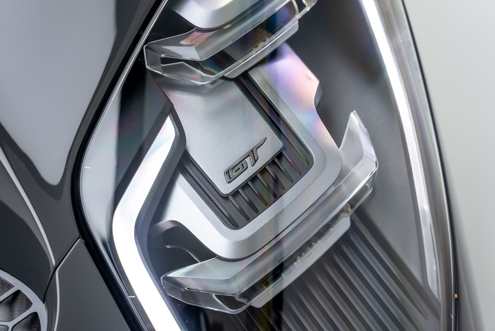 2021 FORD GT | CARBON SERIES | AKRAPOVIC EXHAUST
